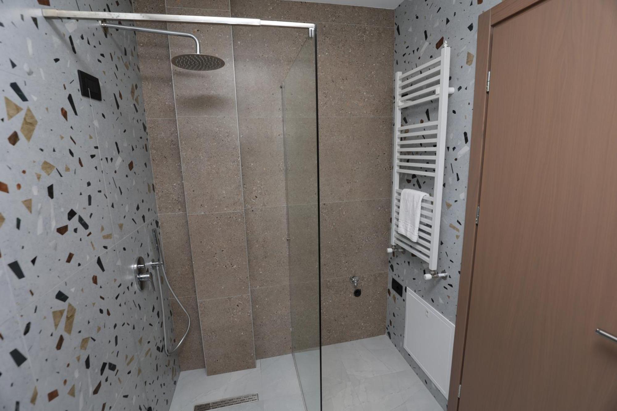 Residence Inn Tiranë Ngoại thất bức ảnh