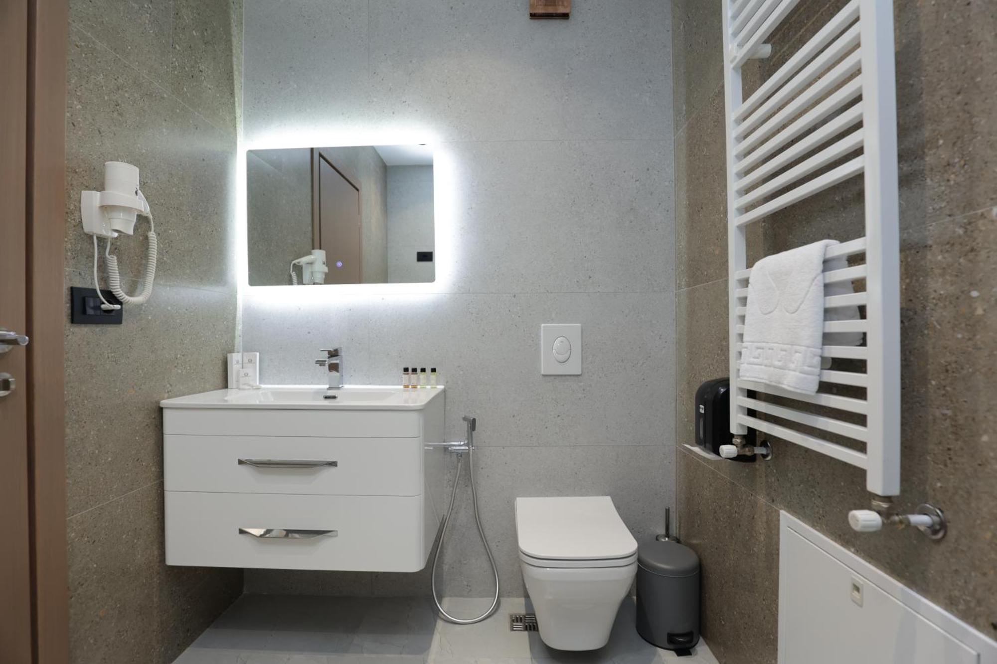 Residence Inn Tiranë Ngoại thất bức ảnh