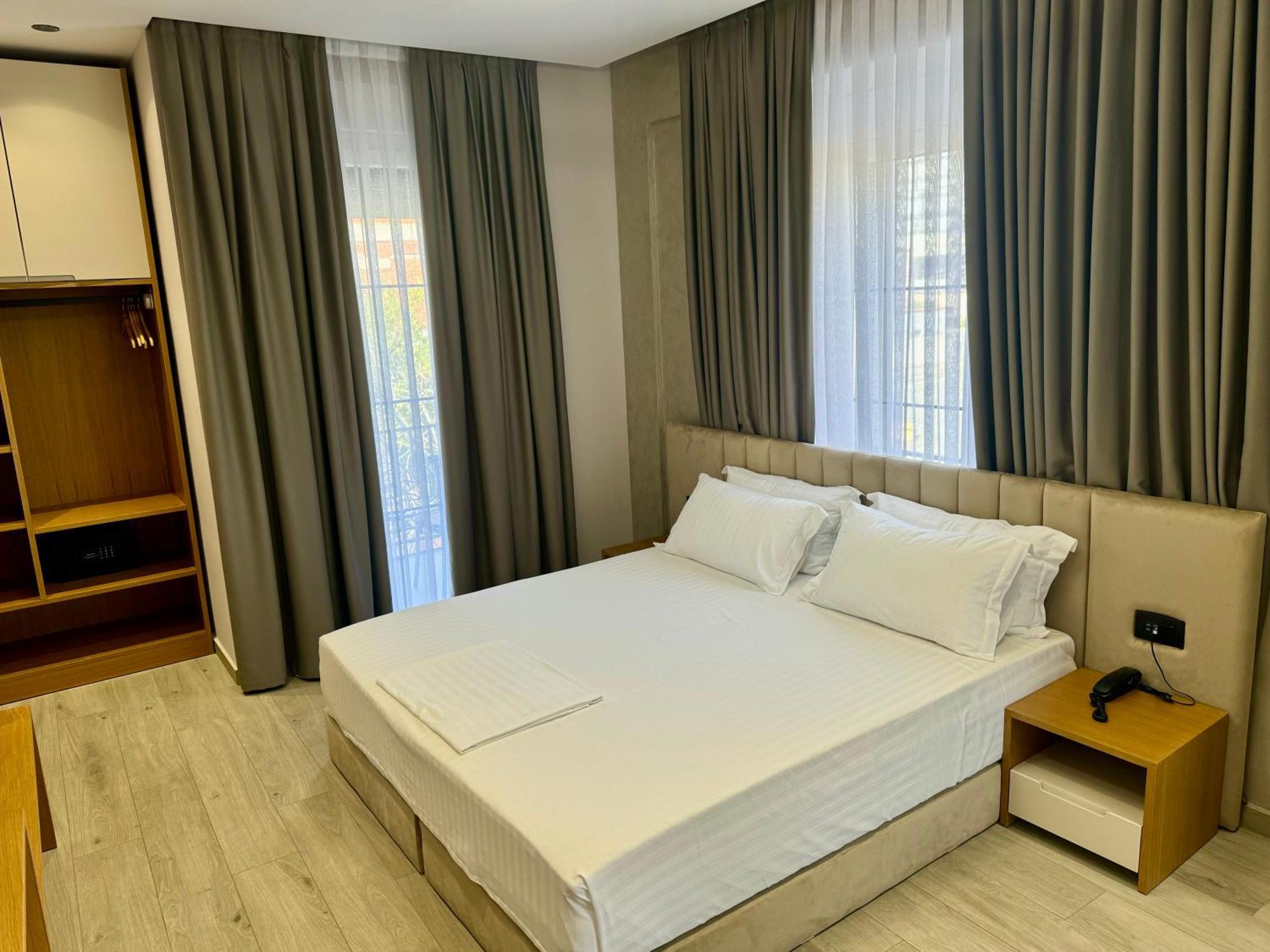 Residence Inn Tiranë Ngoại thất bức ảnh